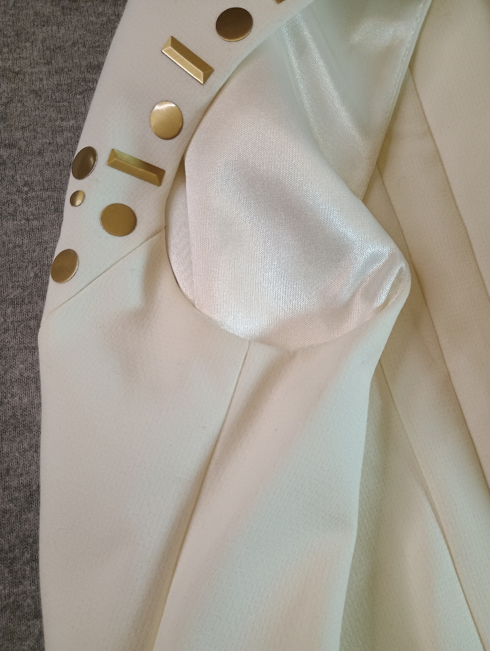 Antonio Melani Women's Size 2 Sleeveless Cream Dress with Gold Stud Detail - Picture 13 of 15